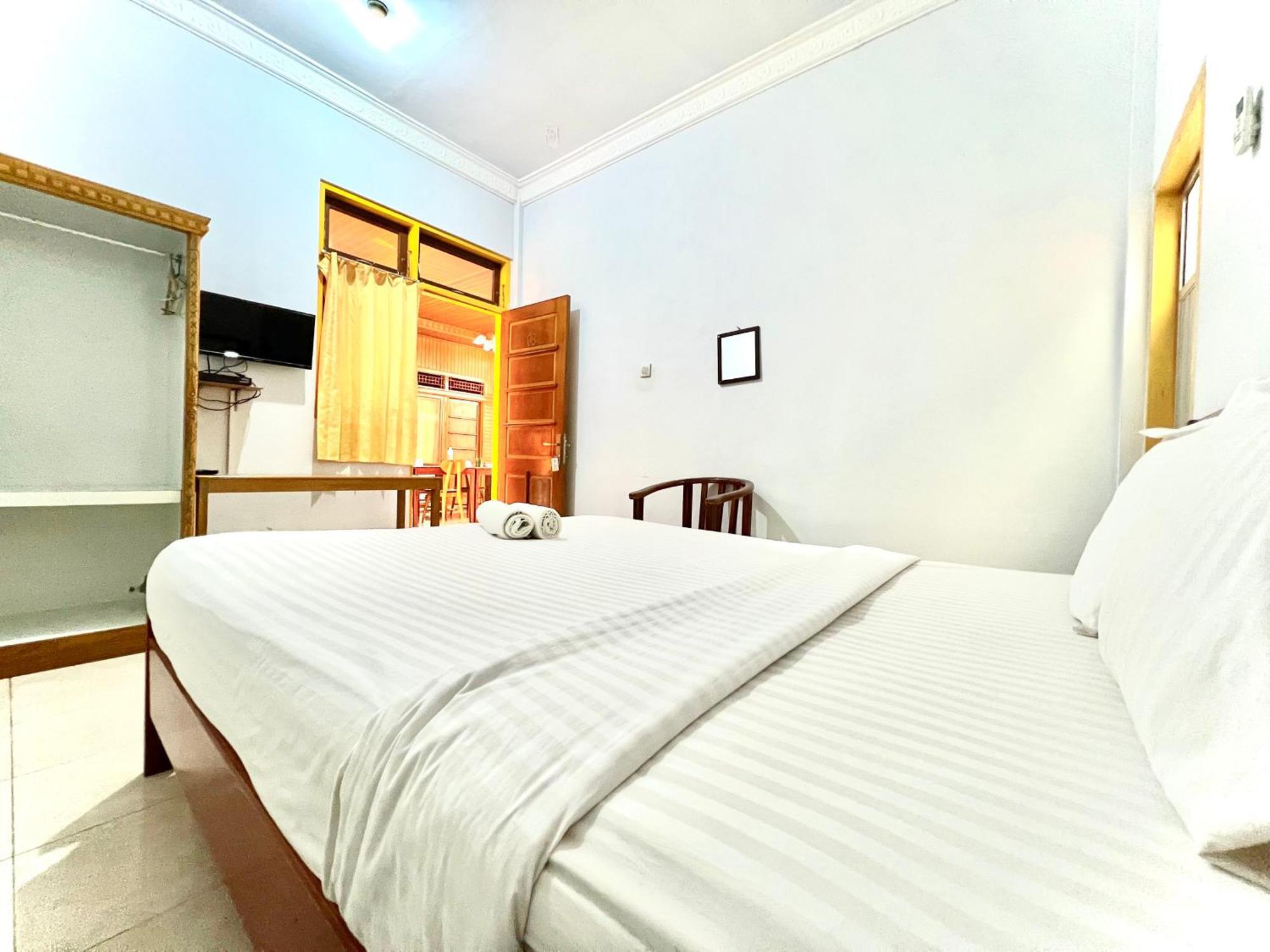 Wisma Mutiara Padang  Exterior foto