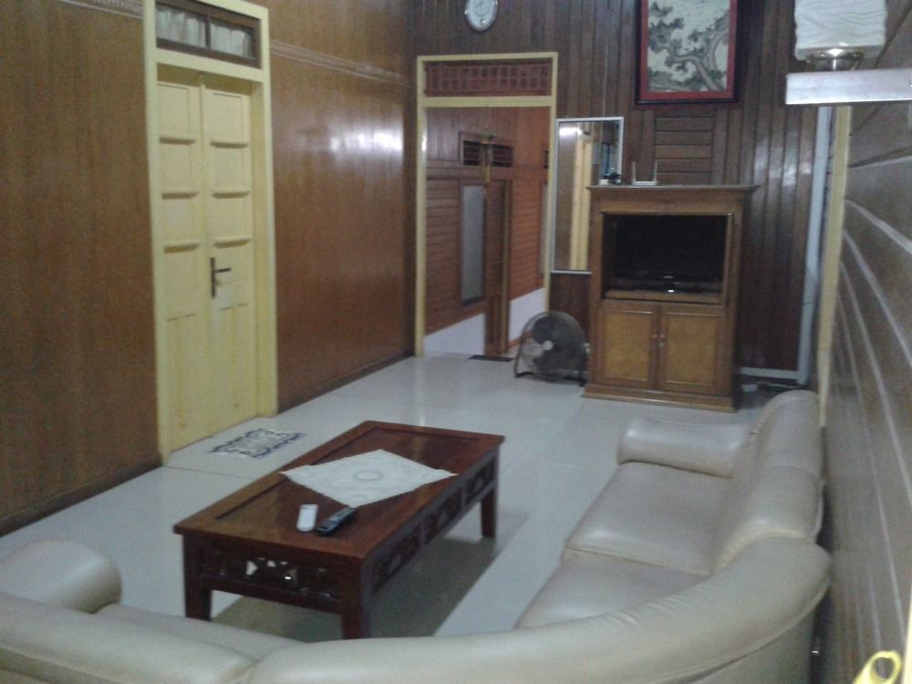 Wisma Mutiara Padang  Exterior foto